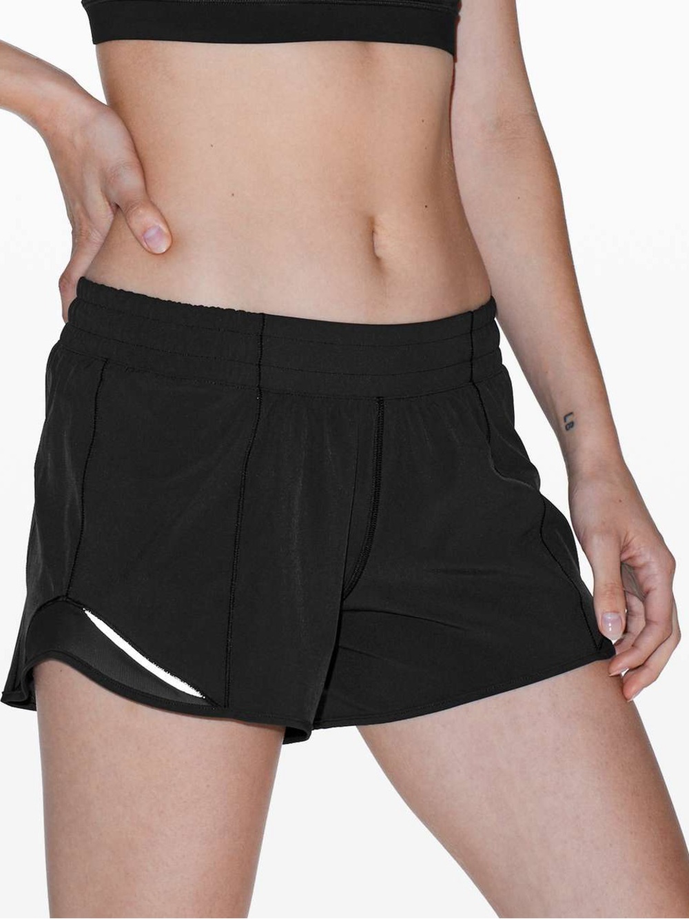 Lululemon Hotty Hot Short II *Long 4" in
Black Size 8 - Picture 2 of 15